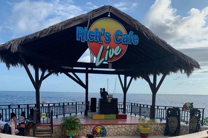 7 Mile Beach and Rick's Cafe in Negril from Montego Bay Private Tour - Pickup, Private-Only Time, and Mobile Tickets