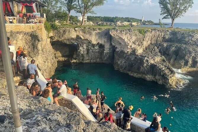 7 Mile Beach and Rick's Cafe in Negril from Montego Bay Private Tour - Weather Matters for Negril Sunsets