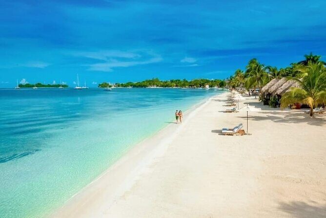 7 Mile Beach and Rick's Cafe in Negril from Montego Bay Private Tour - Seven Mile Beach on Jamaica’s White Sand Stretch