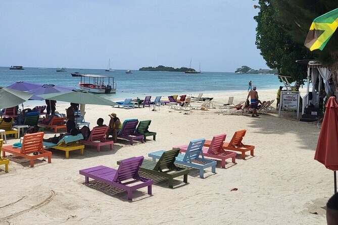 7 Mile Beach and Rick's Cafe Private Tour - Margaritaville at Jimmy Buffett’s: 7 Mile Beach Relax Time