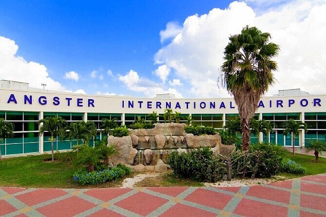 Airport Shuttle from Montego Bay (MBJ) to Hotel - Drivers, Punctuality, and That First-Day Confidence