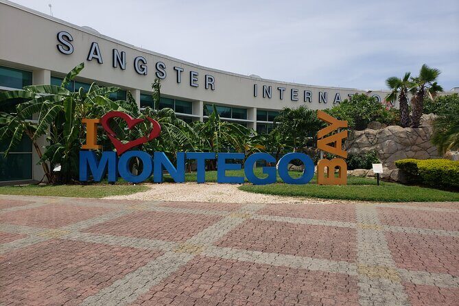 Airport Transfer Montego Bay: Riu Montego / Reggae / Palace - What This Transfer Actually Does (and Why That Matters)