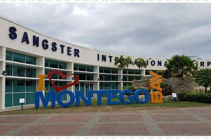 Airport Transfer To Negril Hotels (Round-trip) - From Montego Bay Airport to Negril: The Easiest Way to Start Vacation