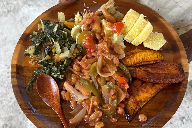 Authentic Jamaican Cooking Experience in the Mountain from mobay - Off-grid farm life: hammocks and animal time