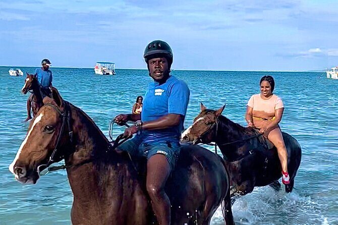 Bamboo Rafting, Dunns River , Zipline And Horseback Ride Combo - Weight Limits, What to Pack, and How to Stay Comfortable