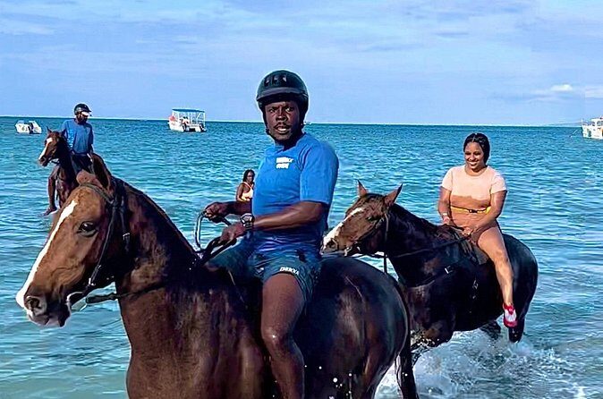 Bamboo Rafting, Dunns River , Zipline And Horseback Ride Combo - Service Matters: The Driver Experience You’ll Remember