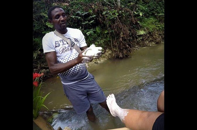 Bamboo River rafting with Limestone massage - Group Size and Comfort: Staying Relaxed With Up to 18 People