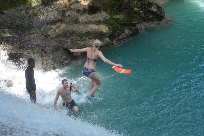Blue Hole and Secret Falls plus Dunn's River Falls Combo Tour - Price and What You’re Actually Buying