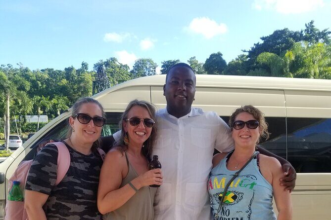 Blue Hole Day Trip with Admission and Guided Tour from Montego Bay - Your hour at Blue Hole: pacing that feels efficient