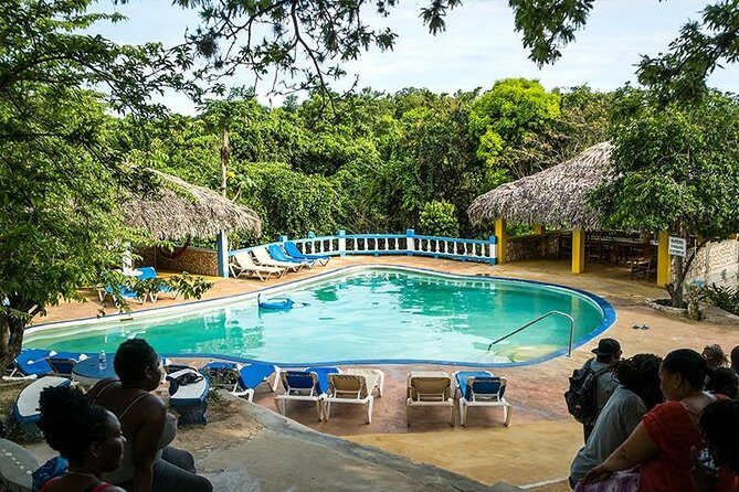Blue Hole Mineral Spring and Rick's Cafe - Stop 1: Blue Hole Mineral Spring in Detail (And How to Plan Your Time)
