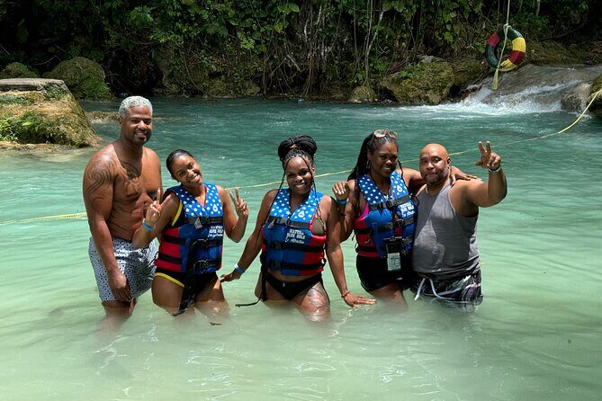 Blue Hole Secret Falls and River Tubing Private Tour - What to Expect When You’re in the Water
