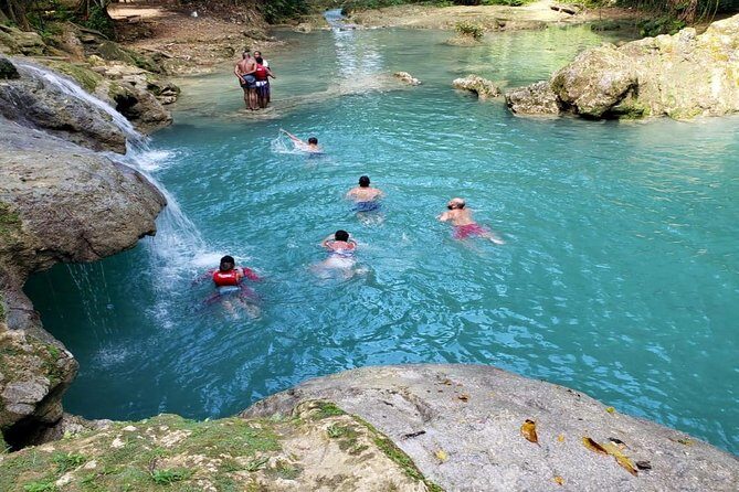 Blue Hole & Secret Falls Day-Trip with Shopping from Grand Palladium - Ocho Rios shopping time: souvenirs, rum, coffee, and what to watch for