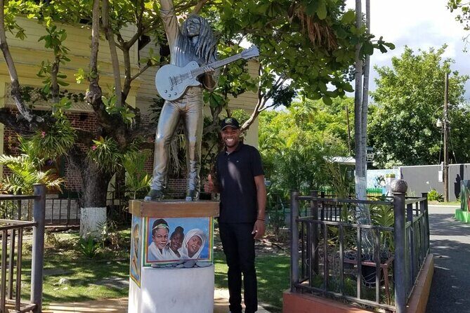 Blue Mountain Coffee, Bob Marley and Art Tour from Montego Bay - A day that links Kingston culture to Blue Mountain coffee