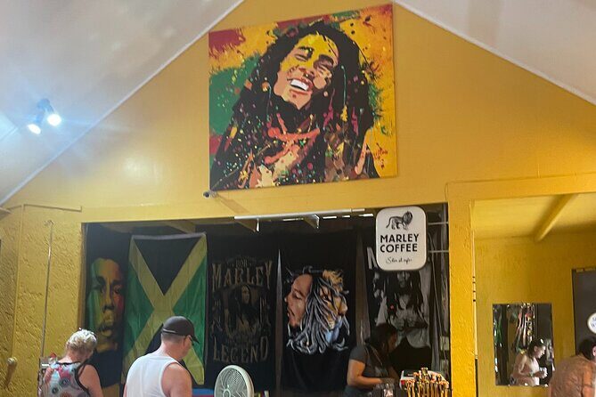 Bob Marley Nine Mile Birthplace and Mausoleum - The mausoleum visit: where the experience turns spiritual