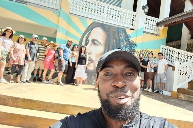 Bob Marley Nine Mile Birthplace and Mausoleum - So, should you book Bob Marley Nine Mile with private transport?