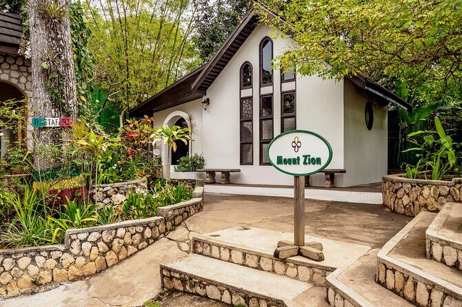 Bob Marley Nine Miles, sightseeing and local food and fruit stop - Inside Marley’s story: childhood home, memorabilia, and the resting place