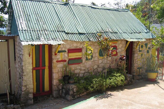 Bob Marley's Spirit of Reggae - The Nine Mile Experience - The Montego Bay to Nine Mile drive: comfort, context, and fewer headaches