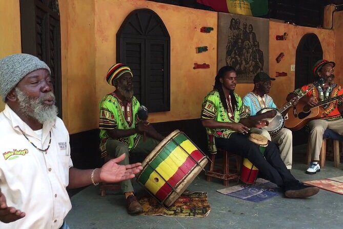 Bob Marley's Spirit of Reggae - The Nine Mile Experience - At Bob Marley Mausoleum: what you’re actually going to see