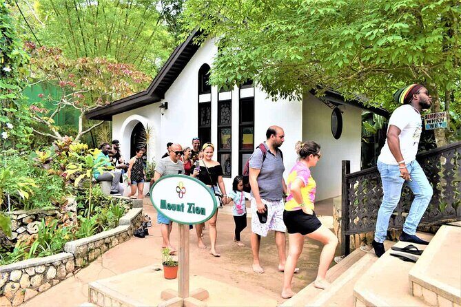 Bob Marley's Spirit of Reggae - The Nine Mile Experience - A private tour feel: your group size and why it matters