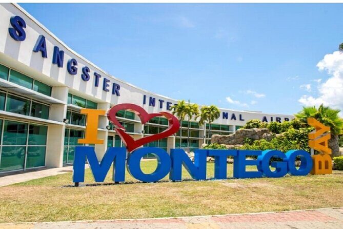 Breathless & Secrets Hotels Private Airport Transfer - Breathless vs. Secrets: where the transfer lands in Freeport