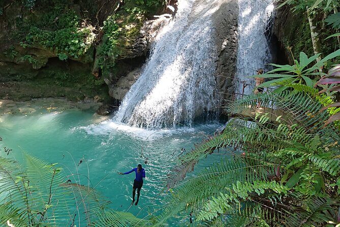 Dunn's River and Blue Hole with lunch combo from Montego Bay - Stop 3: Ocho Rios jerk lunch at the jerk center (fast, filling, local)