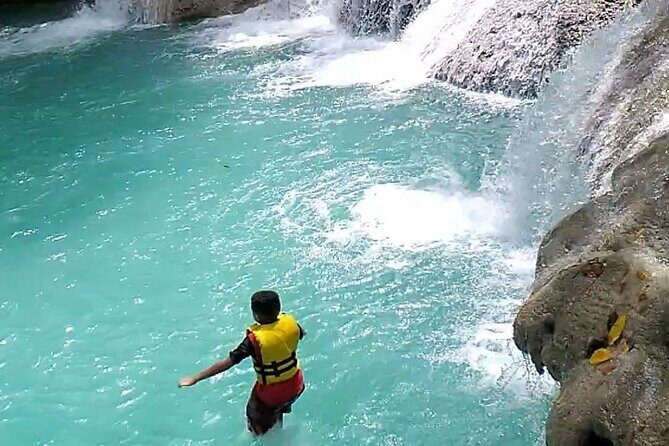 Dunns River Falls & Blue Hole Combo from Montego Bay with Pick Up - What to bring (and what to skip) for a smooth wet day
