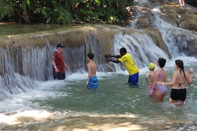 Dunn's River Falls Half Day Tour From Montego Bay - Practical tips so the climb stays fun (and not sketchy)