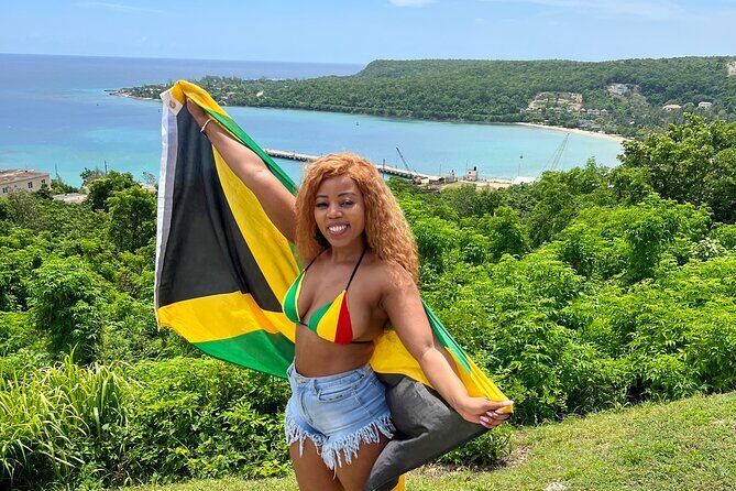 Dunns River Falls, Rafting, Zipline & Horseback from Montego Bay - A long day in Jamaica: waterfall, zipline, horses, raft
