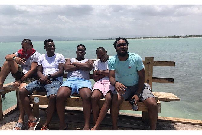 Floyd's Pelican Ocean Bar Private Tour with Transportation - Floyd’s Pelican Bar: what makes the ocean stop worth it