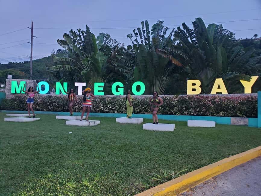 From Montego Bay: Bamboo Rafting & Limestone Massage Tour - Fruits, herbs, and the river vibe: small details that change the day