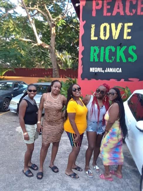 From Montego Bay: Negril Day Trip and Rick's Café Sunset - What the Price Really Buys: Transportation, Plus the On-Site Treats