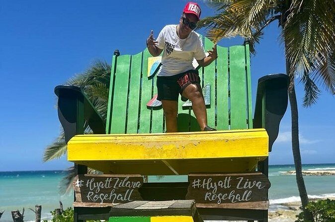 Full Day Tour of Negril Beach: Margaritaville & Rick's Cafe Live - Rick’s Cafe: sunset views, DJ energy, and cliff-jump spectacle