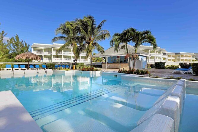 Grand Palladium and Lady Hamilton Private Airport Transfer - Key Points at a Glance