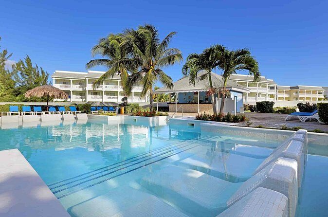 Grand Palladium and Lady Hamilton Private Airport Transfer - Who This Transfer Suits Best