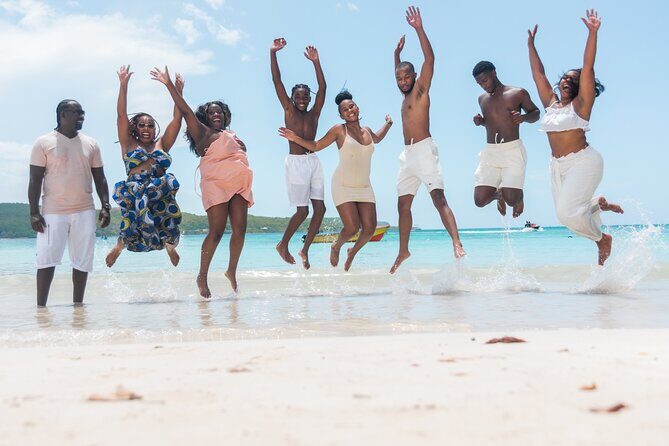 Hire Photographer, Professional Photo Shoot - Montego Bay - Getting Around and Staying Flexible: Weather and Transport