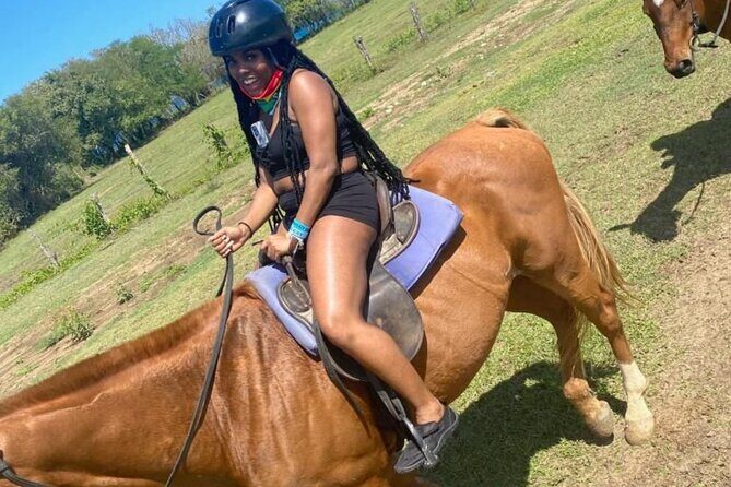 Horseback Riding Adventure in Jamaica - Riding through scenery: more than just a straight line