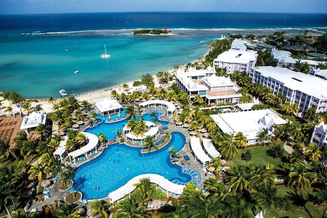 Hyatt Zillara or Ziva Rose Hall private Transfers - Who this private transfer fits best (and who might think twice)