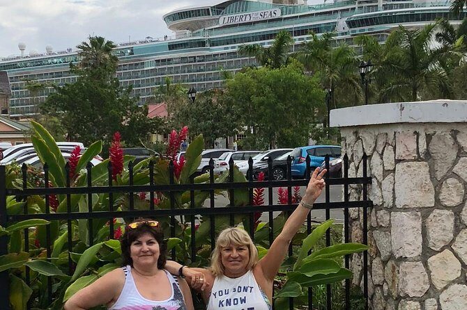 Jamaica Martha Brae River Rafting/Dunn’s River Falls Private Tour - Guides and personalities: why the ride can make or break the day