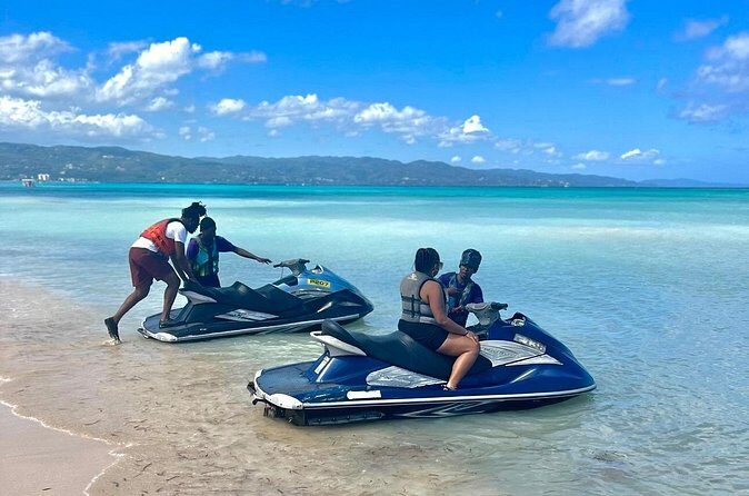 Jet Ski in Montego Bay - Solo or with a partner: riding style along the tropical coast