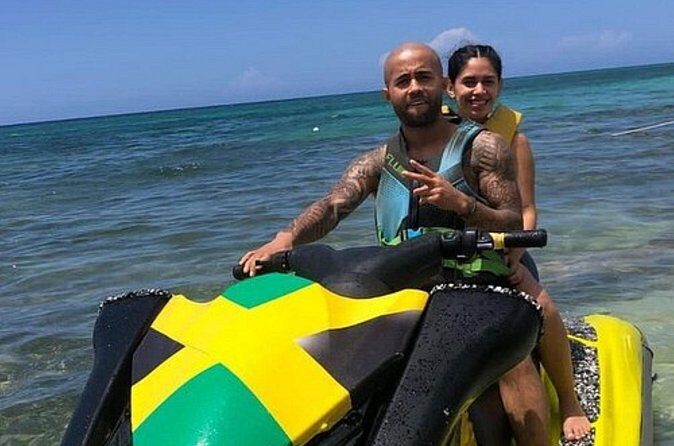 Jetcar ski experience in montego bay jamaica - What to bring (and what to wear) so you don’t hate yourself later