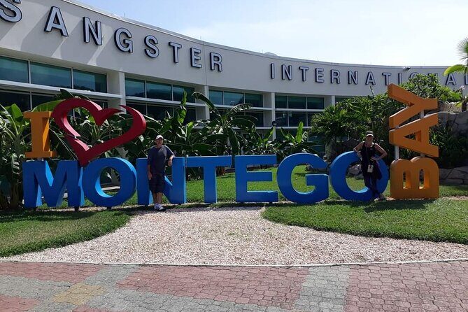 Montego Bay Airport Private Transfer to Hotels in Montego bay - Airport Pickup That Cuts the First-Day Stress