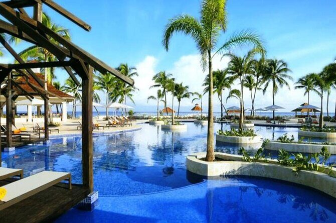 Montego Bay Airport Private Transfer To Montego Bay Hotels - Driver Style: Helpful Island Tips vs. Sales Pressure