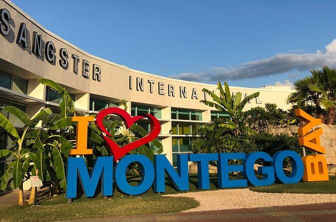 Montego Bay Airport Transfer to Hotels in Montego Bay or Falmouth - Round-Trip Transfers: When You Want Your Flight Home to Behave