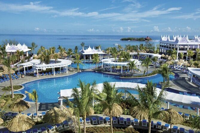Montego Bay Airport Transfer to Hotels in Montego Bay or Falmouth - Price and Value: What $16 Per Person Buys You