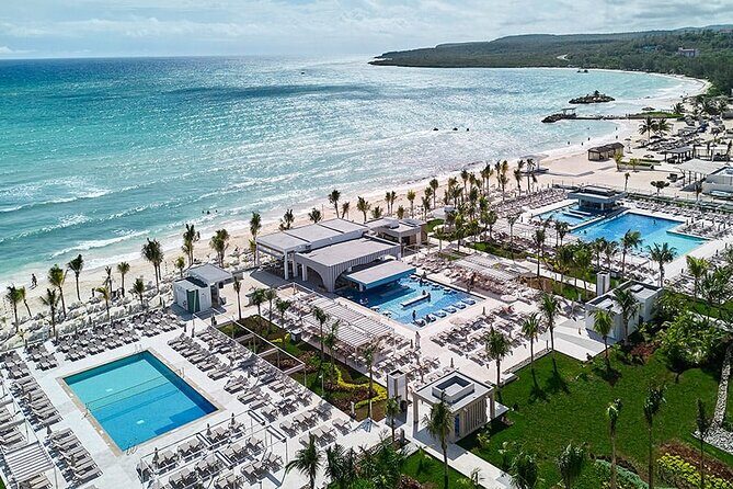 Montego Bay Airport Transfers to Hotels in Falmouth/ Trelawny - Speed With a Human Touch: Support and Real-Life Flexibility
