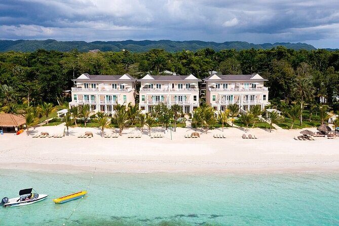 Montego Bay Airport Transfers to Negril Hotels Jamaica - Helping you check in at your Negril hotel