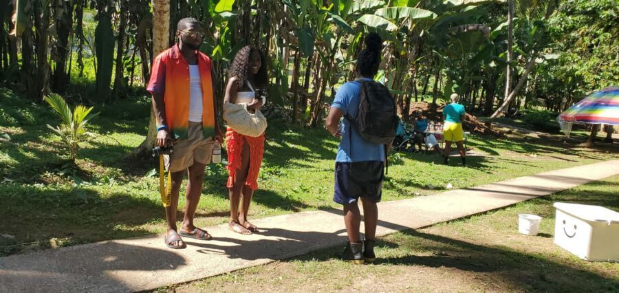 Montego Bay: Bamboo Raft Cruise on the Great River - How the floating shops and music shape the vibe