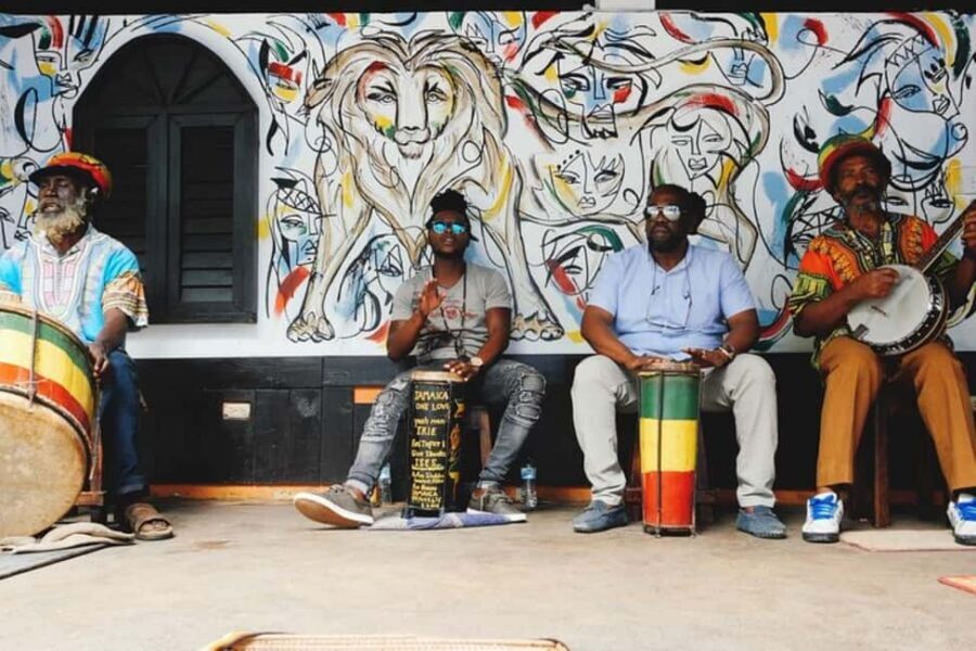 Montego Bay: Bob Marley Nine Miles Mausoleum Tour - The stone and the meaning behind the final resting places