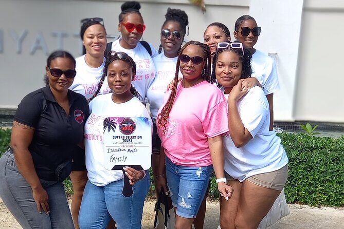 Montego Bay City, Community, Culture Tour & Rafting-Transfer Only - The craft market stop at the Hip Strip: what to look for
