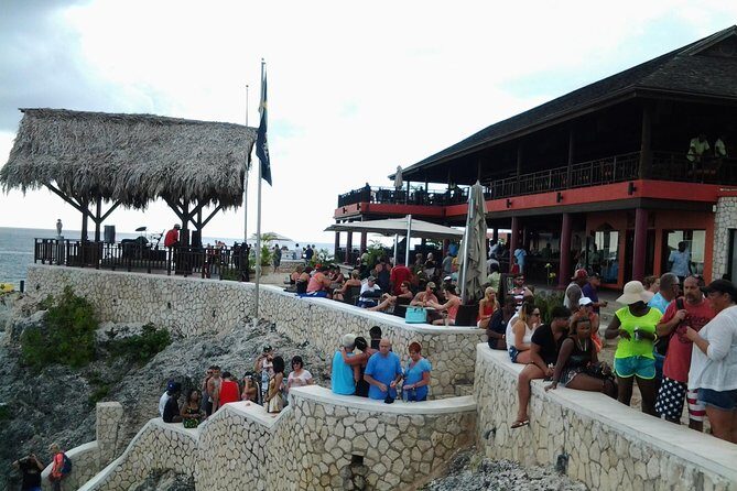 Montego Bay Excursion Negril 7 Miles Beach, Rick's Cafe and Time Square Shopping - Negril in One Day: How the Route Works from Montego Bay